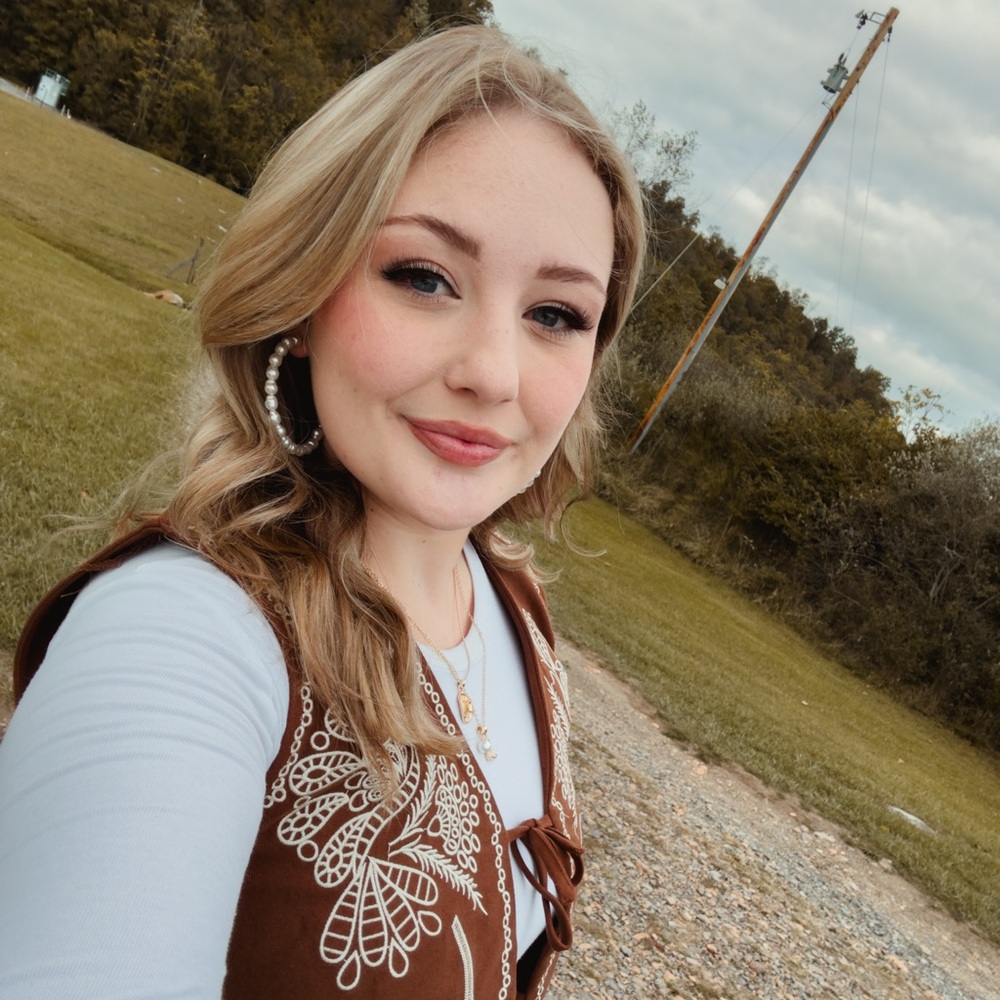 Meet your Posher, Riley